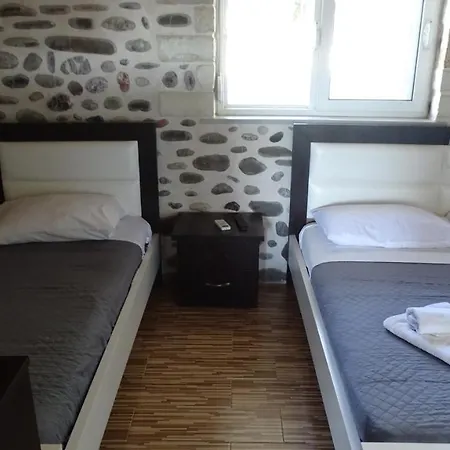 Butrinti Apartments Pensjonat Ksamil