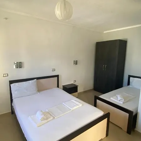 Butrinti Apartments *